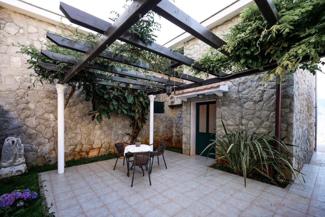 Apartments Ponta Krasici Tivat Exterior photo